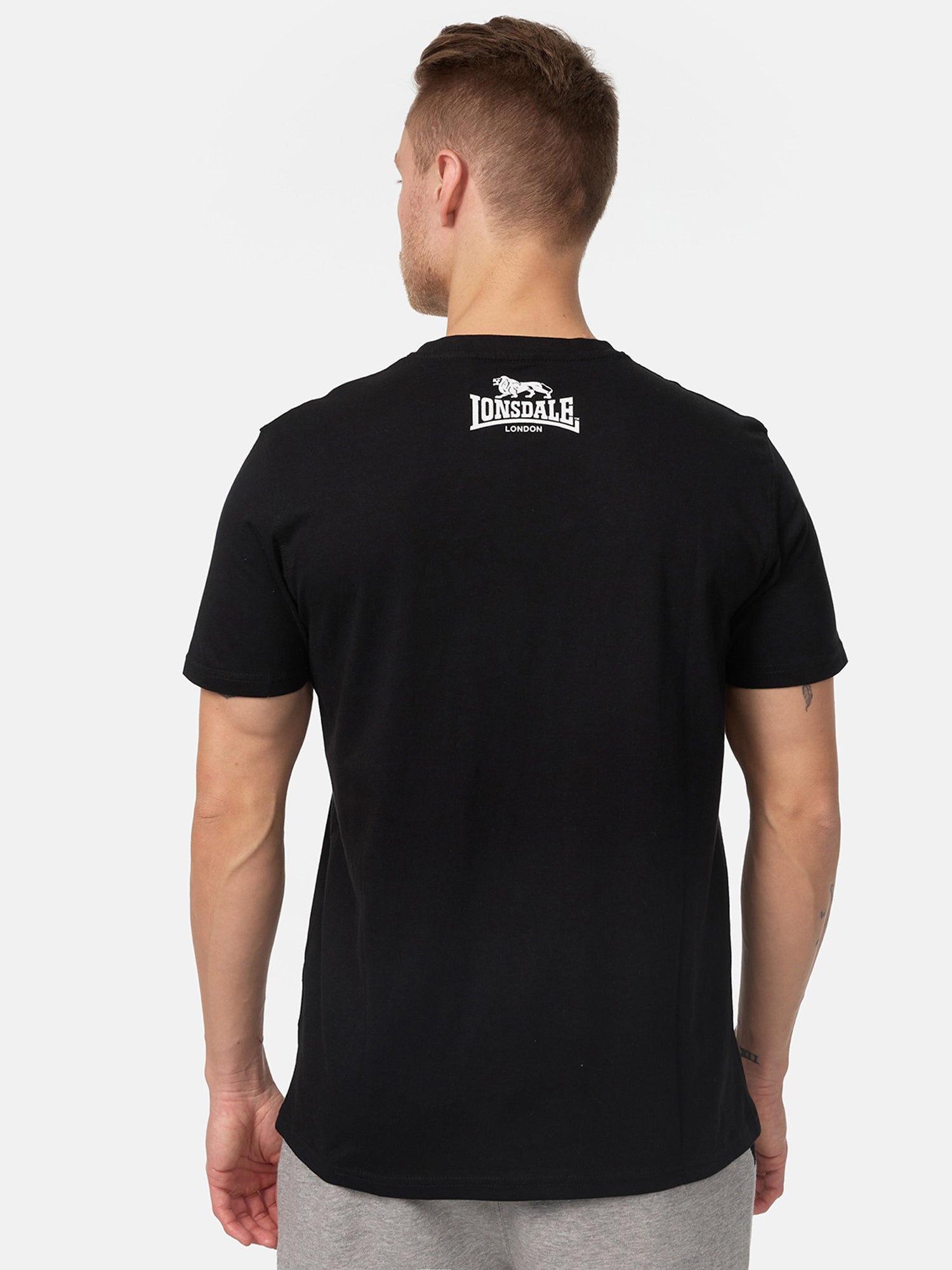 Футболка мужская LONSDALE LOGO черная 