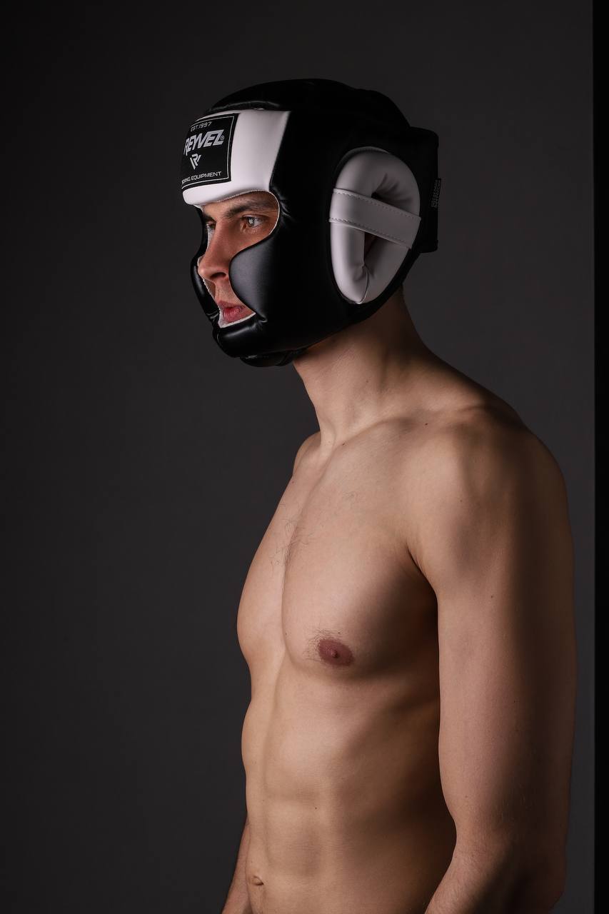  Шлем Reyvel тренировочный Full Face черно белый 