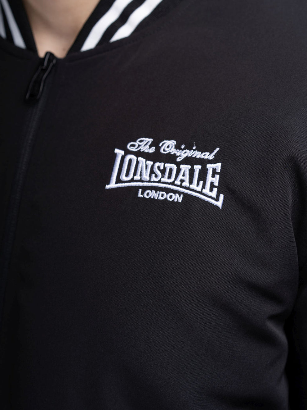  Куртка мужская LONSDALE TRUSTHORPE Black 