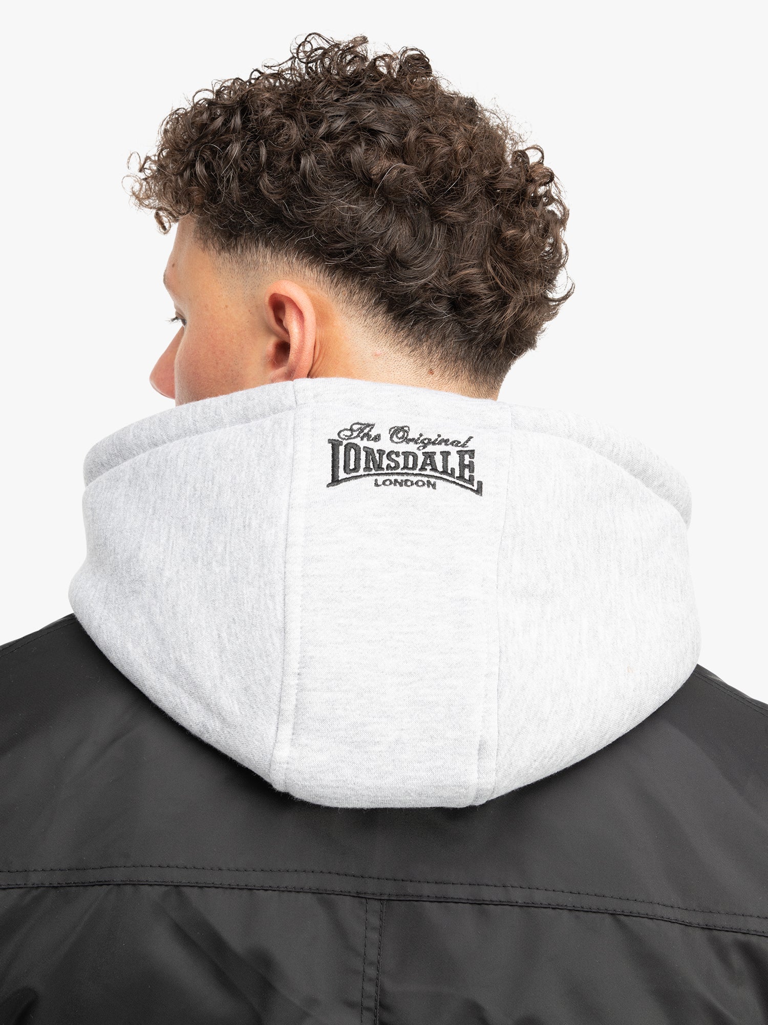  Куртка LONSDALE CLIFTON ALL SEASONS черная 