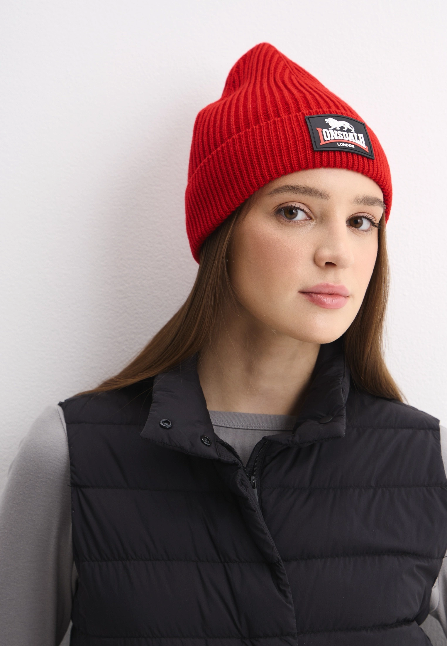  Шапка Lonsdale Pinmore красн/бел. 